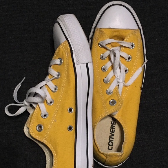 Converse - Picture 2 of 4